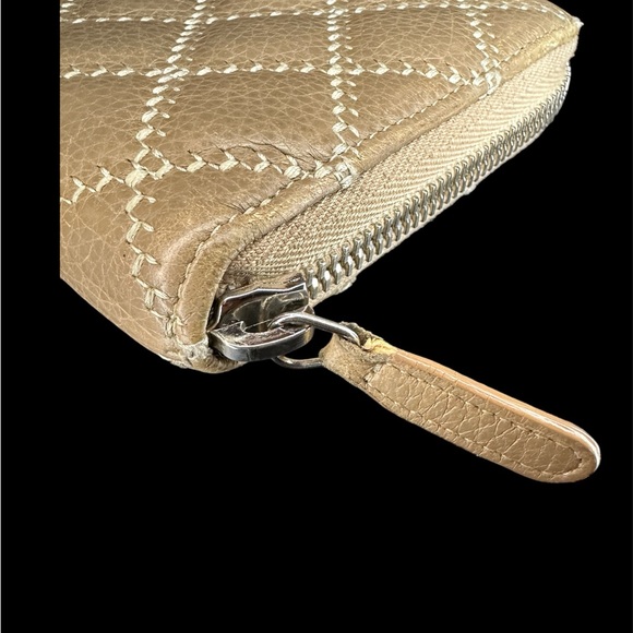 Zippy Long Wallet Embroidered Coco Chanel In Good Condition. - Picture 7 of 10